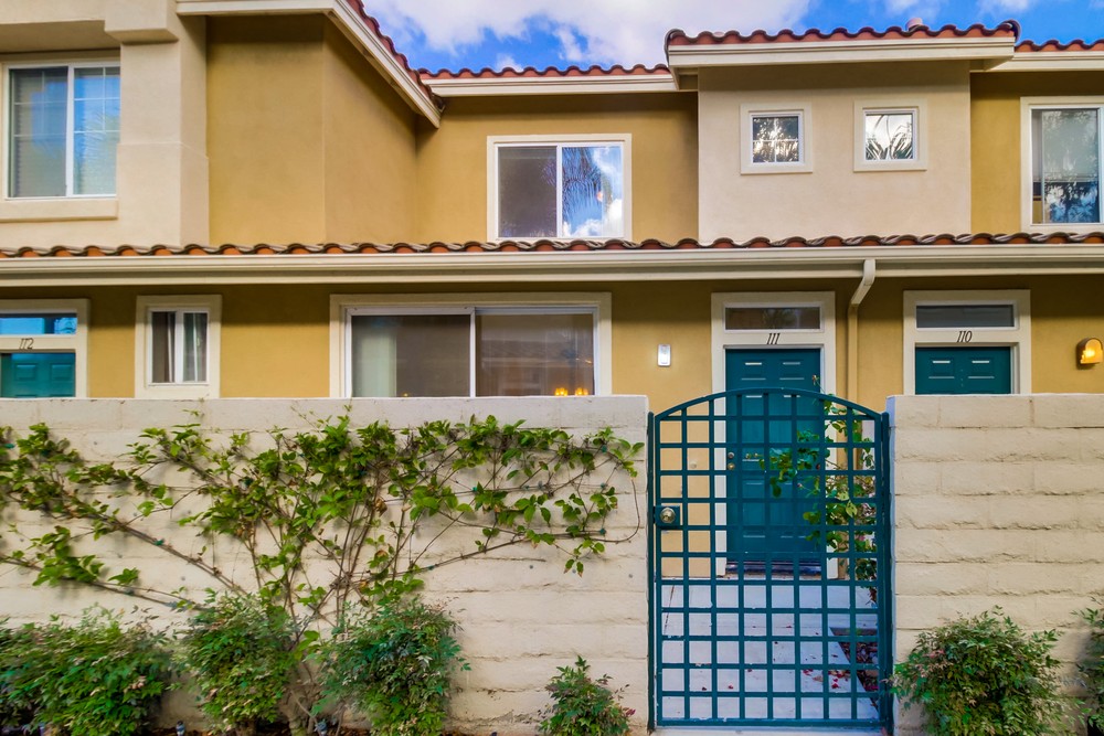 Virtual tour photo 4 of 31 for 4114 Via Candidiz #111