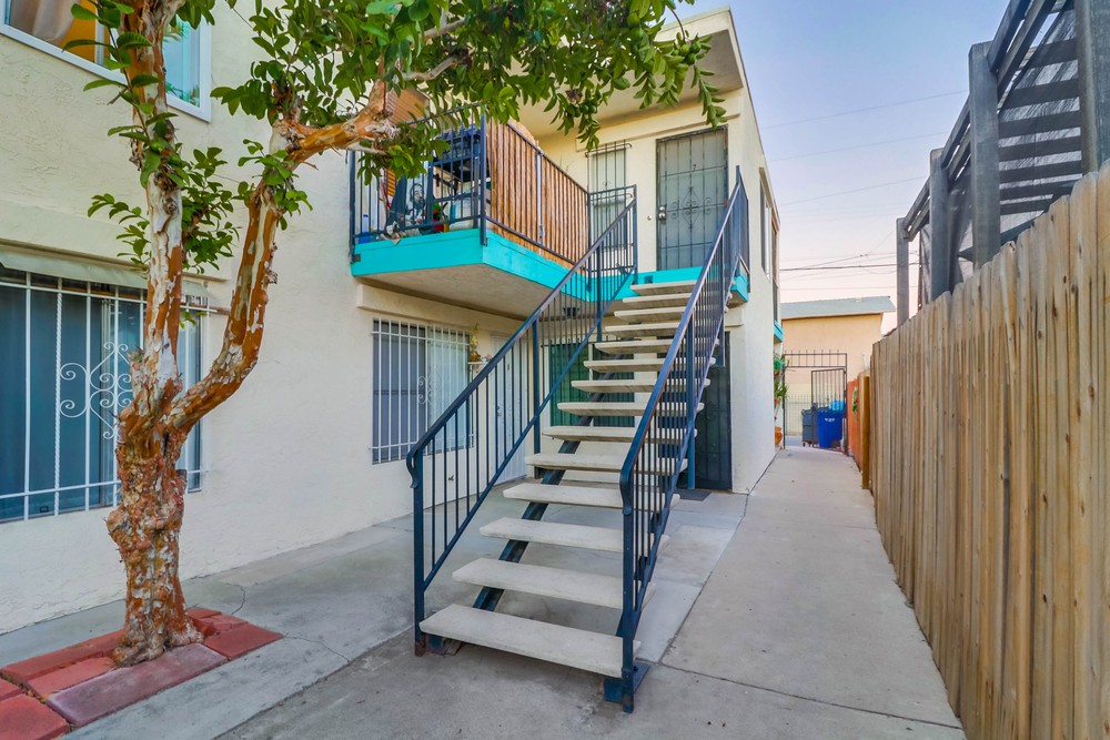 Virtual tour photo 31 of 34 for 4115 Cherokee Ave APT 6