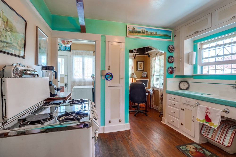Virtual tour photo 16 of 47 for 4115 Mississippi St