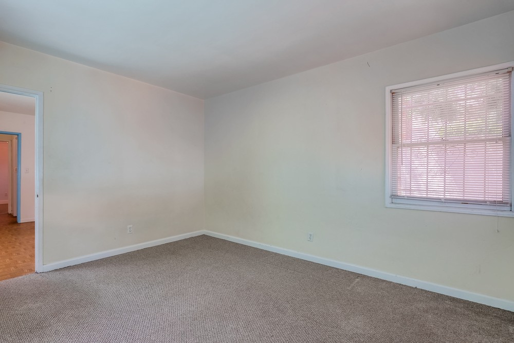 Virtual tour photo 28 of 47 for 4115 Mississippi St