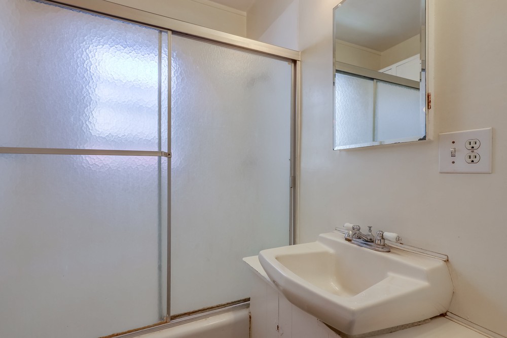 Virtual tour photo 31 of 47 for 4115 Mississippi St