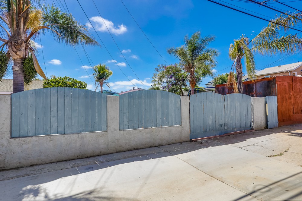 Virtual tour photo 48 of 47 for 4115 Mississippi St