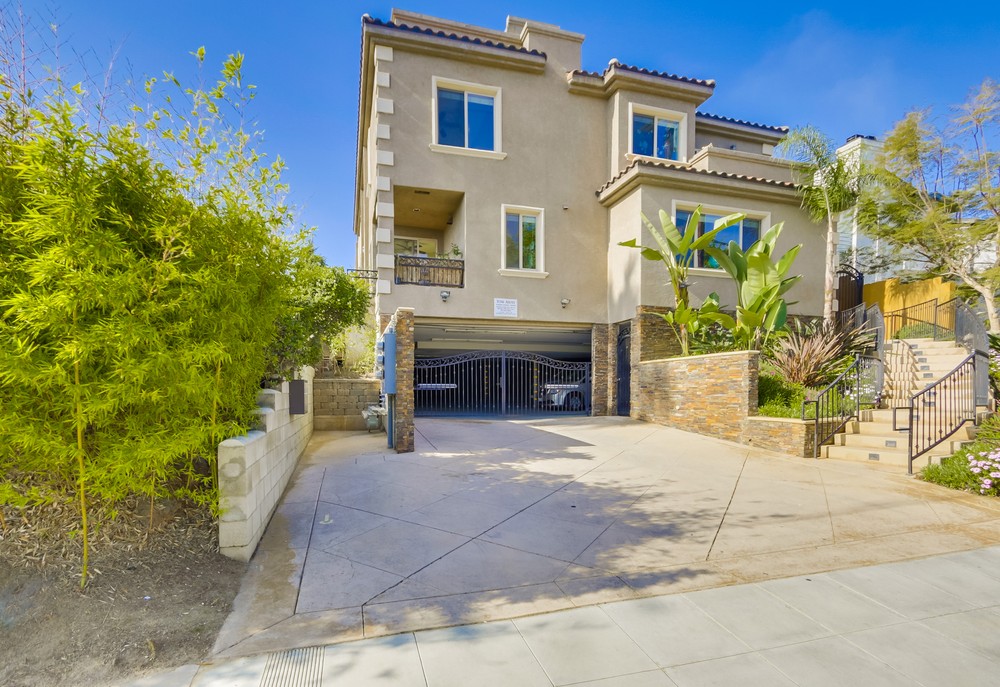 Virtual tour photo 3 of 52 for 4115 Udall Street