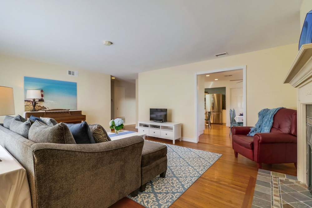 Virtual tour photo 13 of 56 for 4117 amoroso