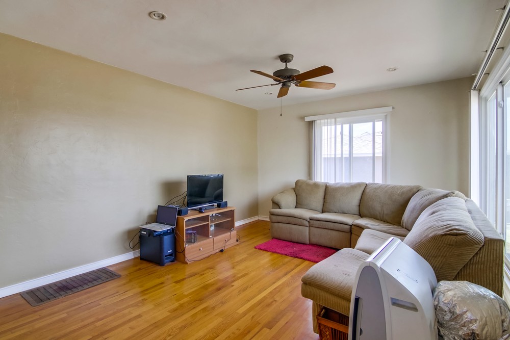 Virtual tour photo 11 of 33 for 4120 Loma Alta Dr