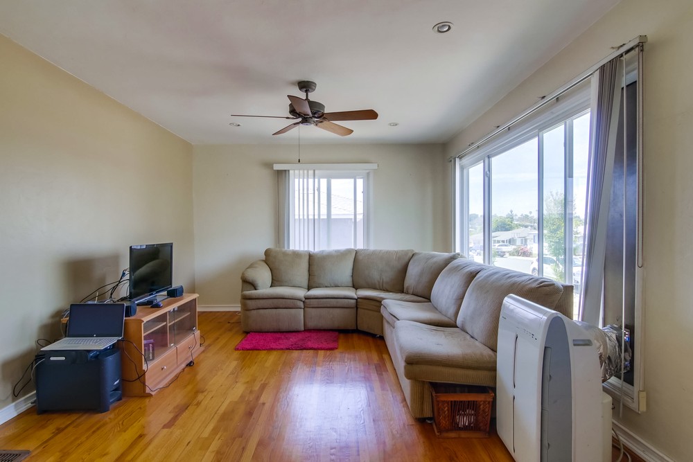 Virtual tour photo 12 of 33 for 4120 Loma Alta Dr