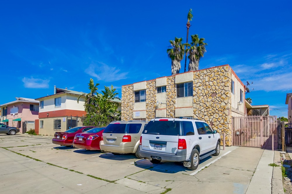 Virtual tour photo 1 of 23 for 4123 37th St