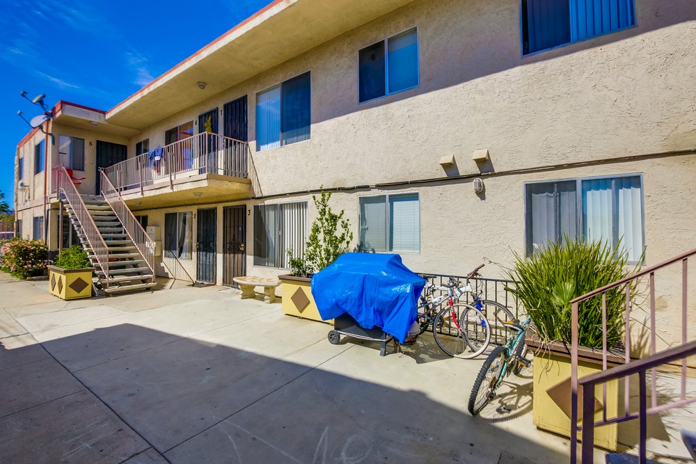 Virtual tour photo 13 of 23 for 4123 37th St