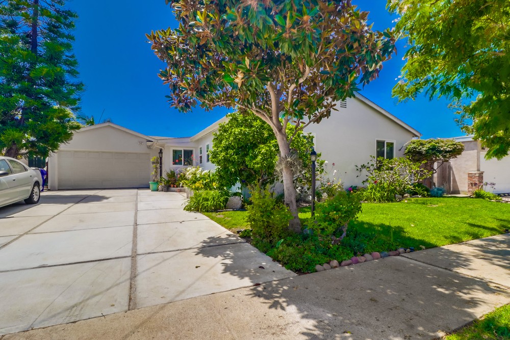 Virtual tour photo 3 of 41 for 4125 Chippewa Ct
