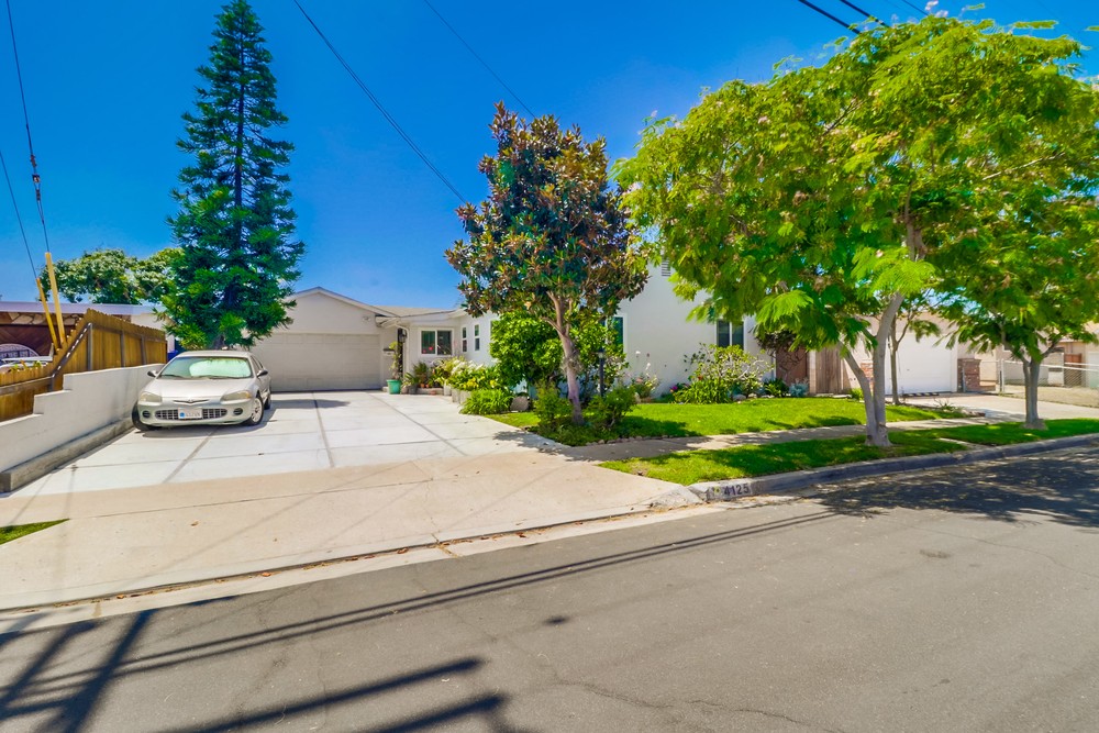 Virtual tour photo 4 of 41 for 4125 Chippewa Ct