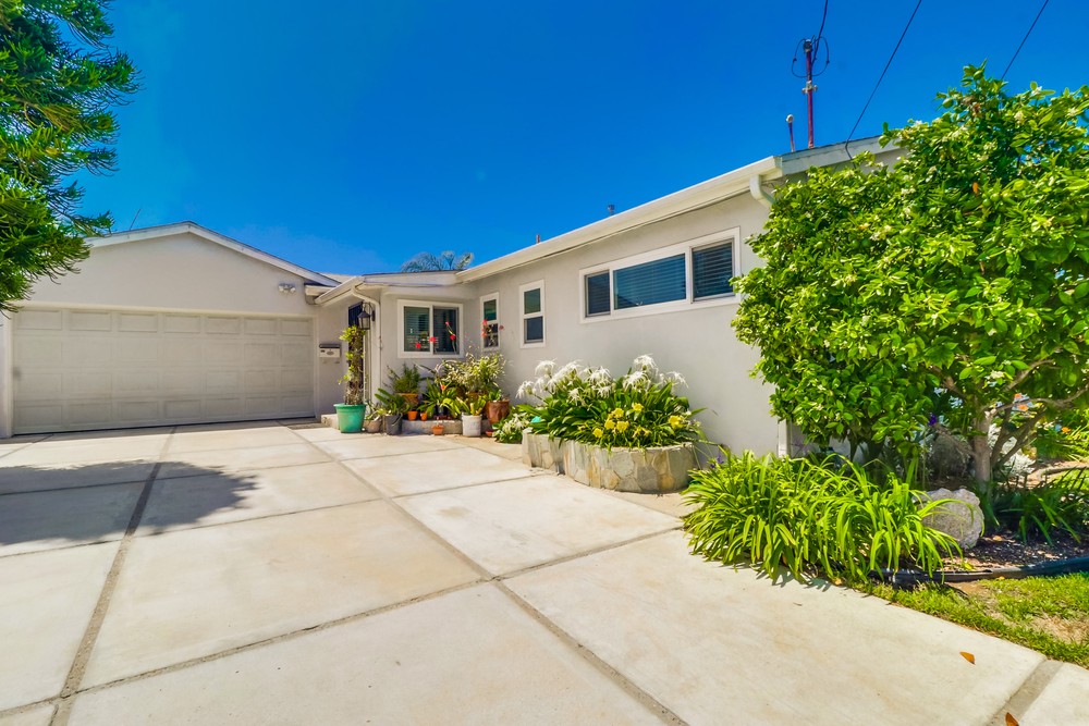Virtual tour photo 5 of 41 for 4125 Chippewa Ct