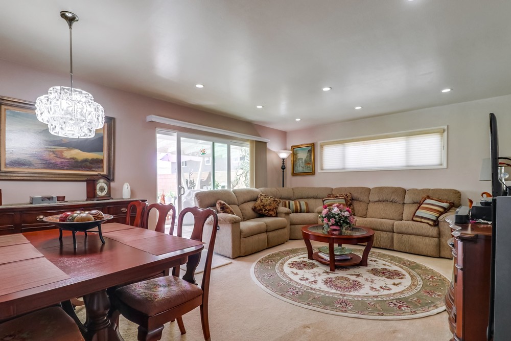 Virtual tour photo 8 of 41 for 4125 Chippewa Ct