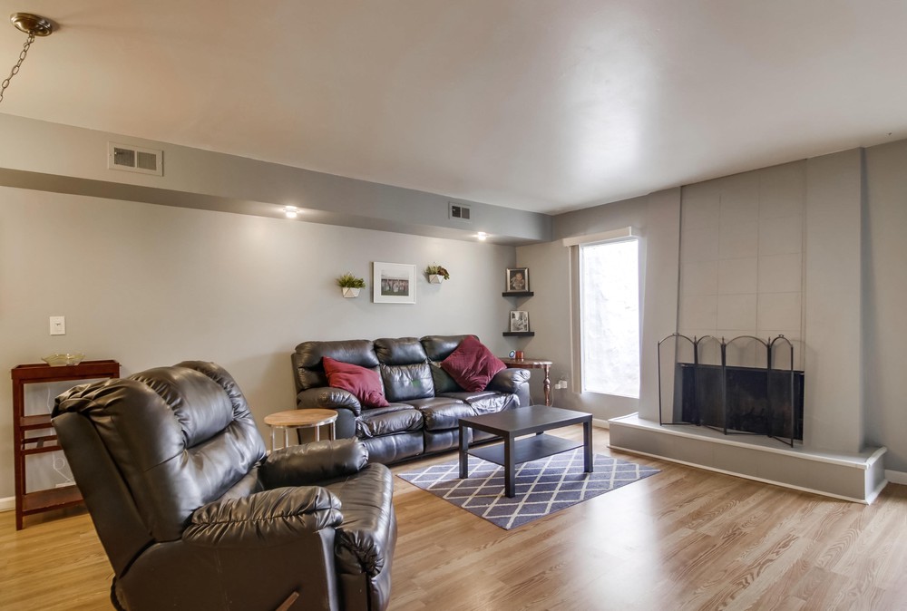 Virtual tour photo 12 of 52 for 4126 Loma Riviera Ln