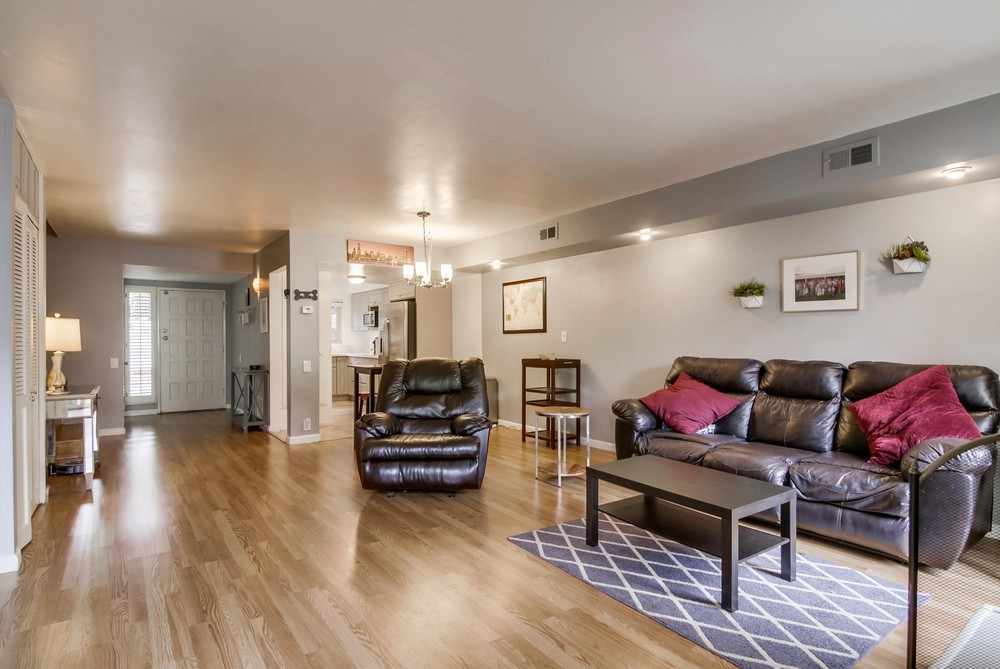 Virtual tour photo 19 of 52 for 4126 Loma Riviera Ln