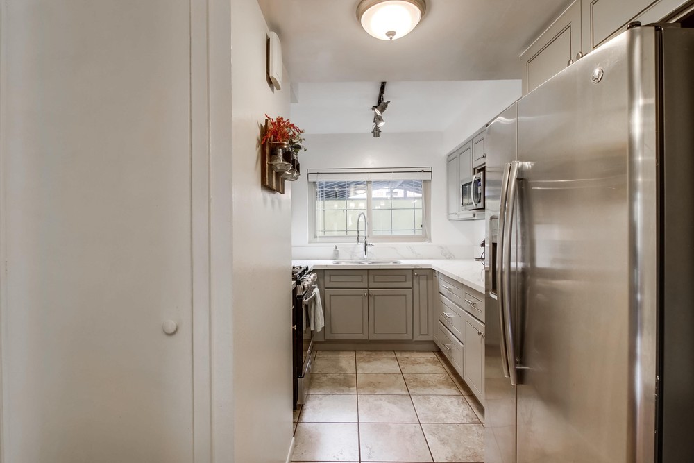 Virtual tour photo 22 of 52 for 4126 Loma Riviera Ln
