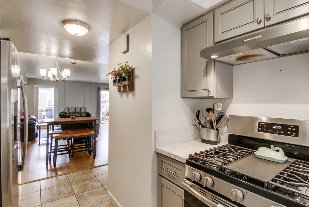 Virtual tour photo 28 of 52 for 4126 Loma Riviera Ln