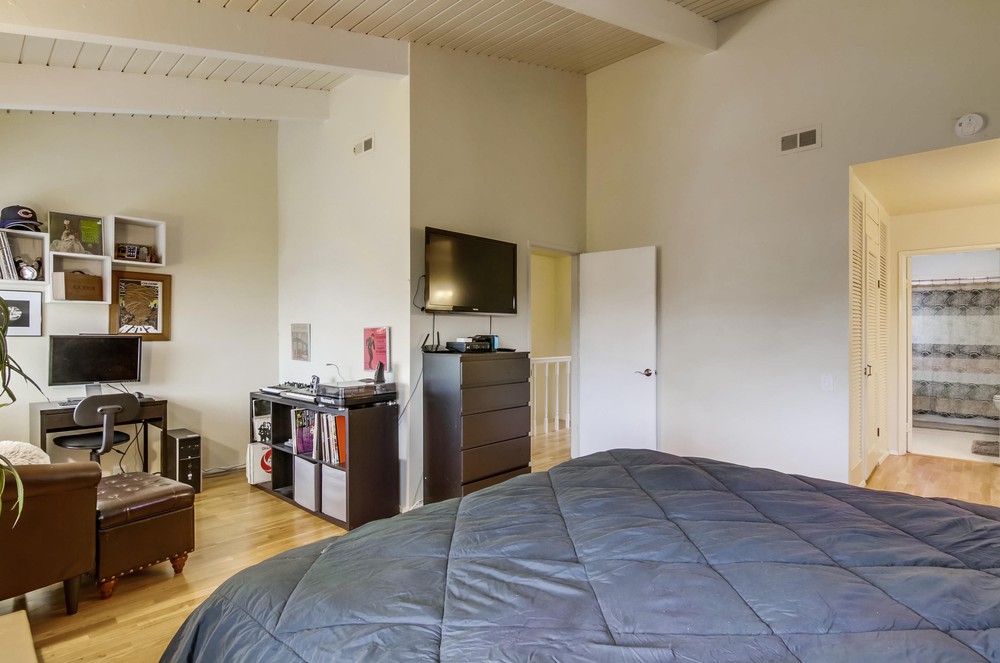 Virtual tour photo 39 of 52 for 4126 Loma Riviera Ln