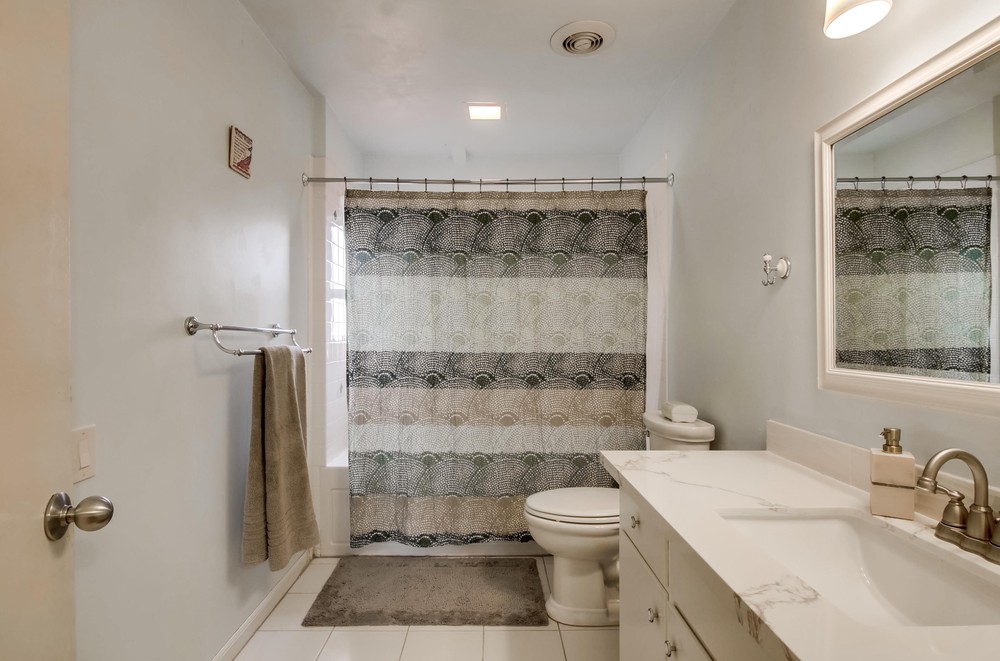 Virtual tour photo 41 of 52 for 4126 Loma Riviera Ln