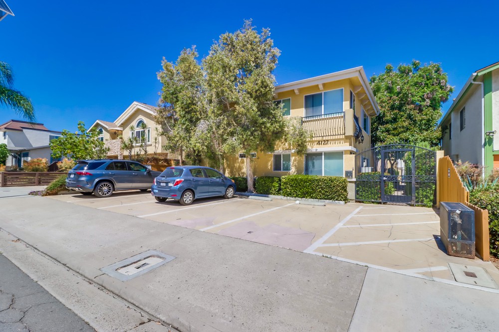 Virtual tour photo 1 of 21 for 4127 Florida St