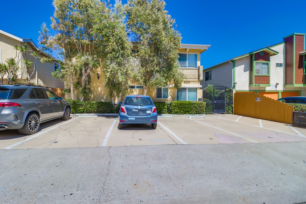 Virtual tour photo 3 of 21 for 4127 Florida St