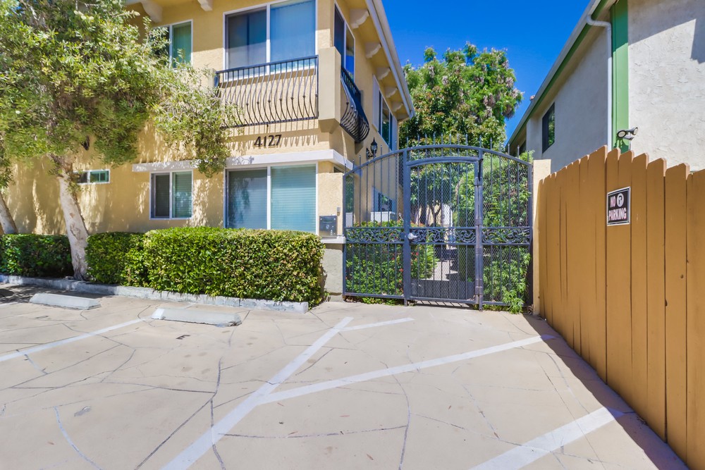 Virtual tour photo 4 of 21 for 4127 Florida St