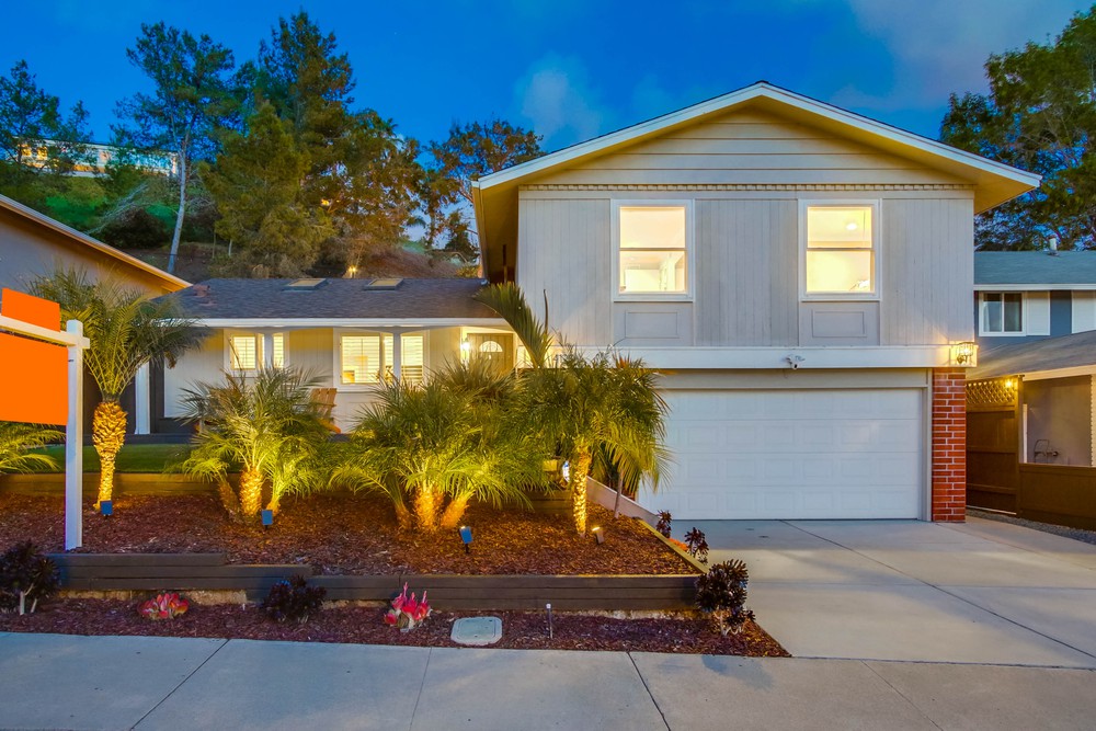 Virtual tour photo 1 of 33 for 4129 Avati Dr
