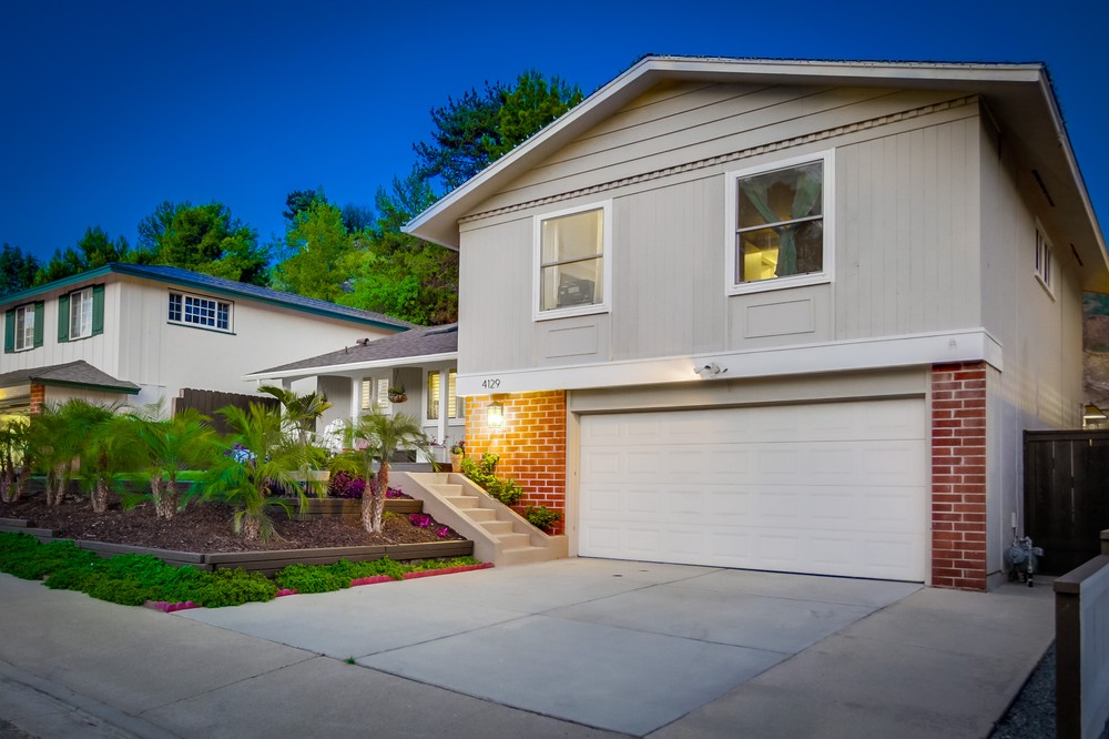 Virtual tour photo 3 of 84 for 4129 Avati Drive