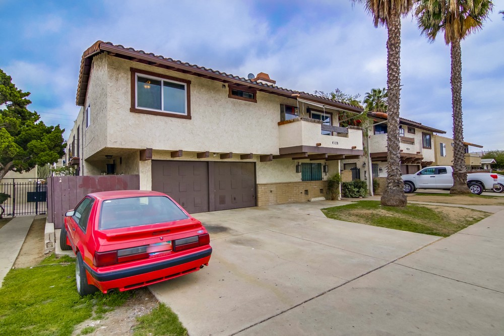 Virtual tour photo 4 of 43 for 4129 Highland Ave #4
