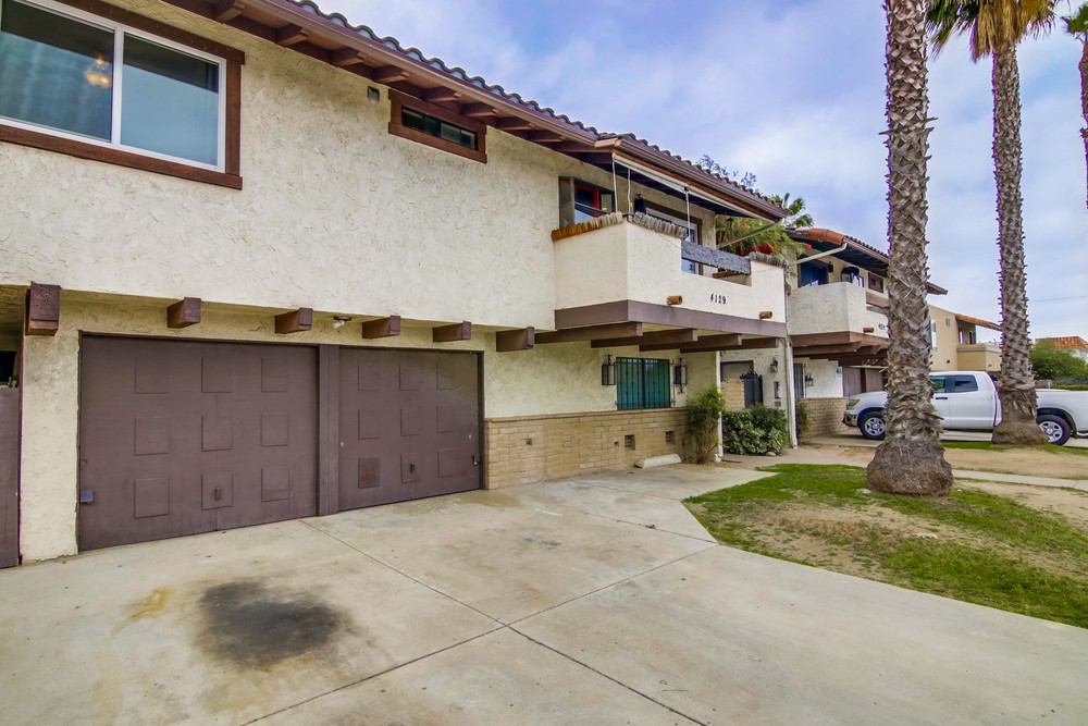 Virtual tour photo 5 of 43 for 4129 Highland Ave #4