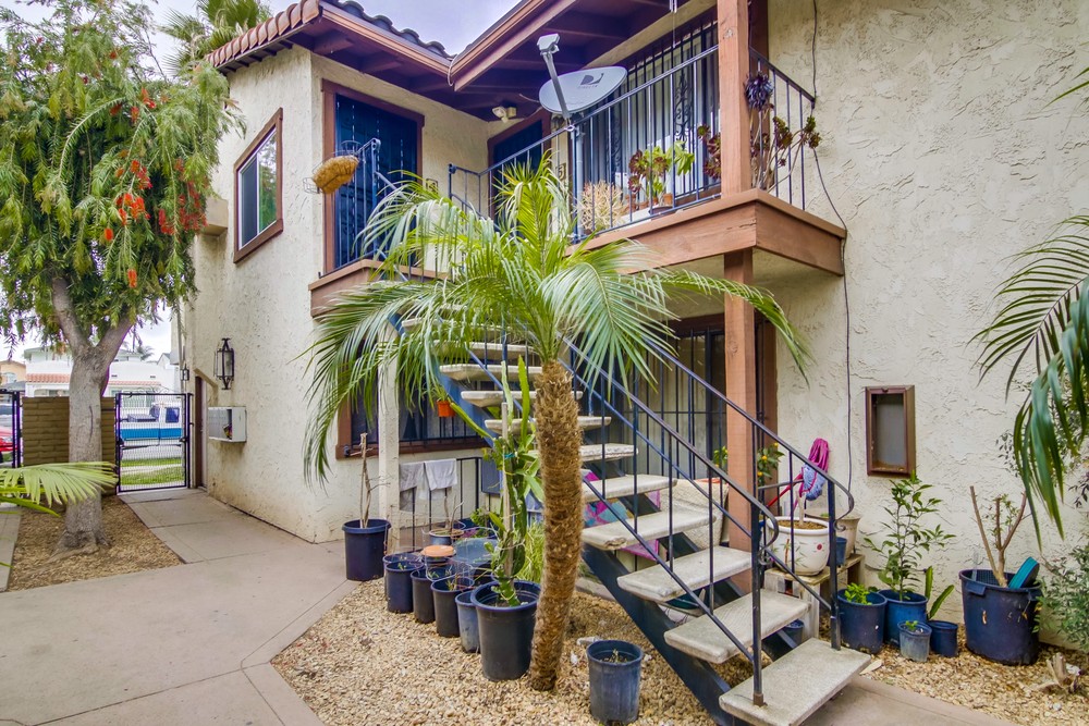 Virtual tour photo 8 of 43 for 4129 Highland Ave #4