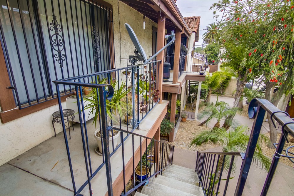 Virtual tour photo 10 of 43 for 4129 Highland Ave #4