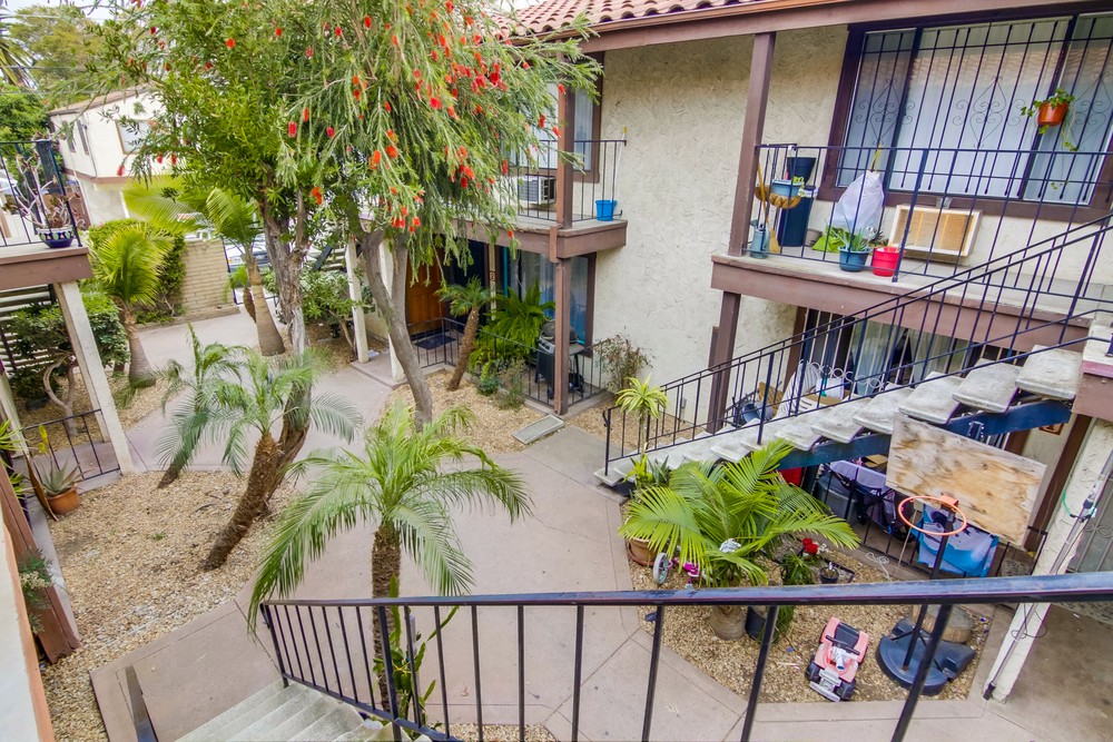 Virtual tour photo 11 of 43 for 4129 Highland Ave #4
