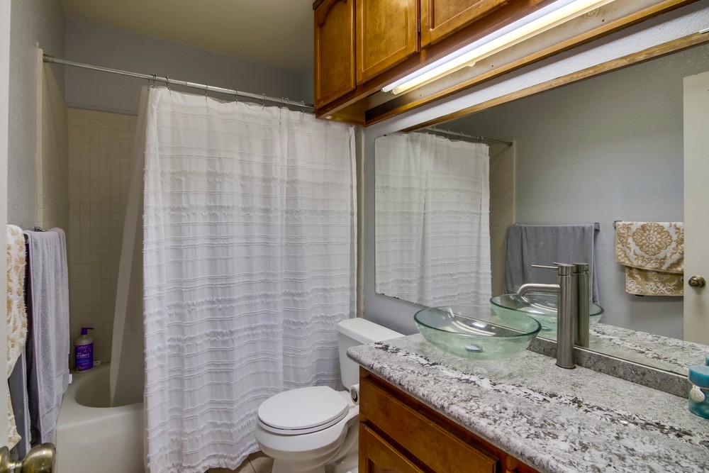 Virtual tour photo 36 of 43 for 4129 Highland Ave #4