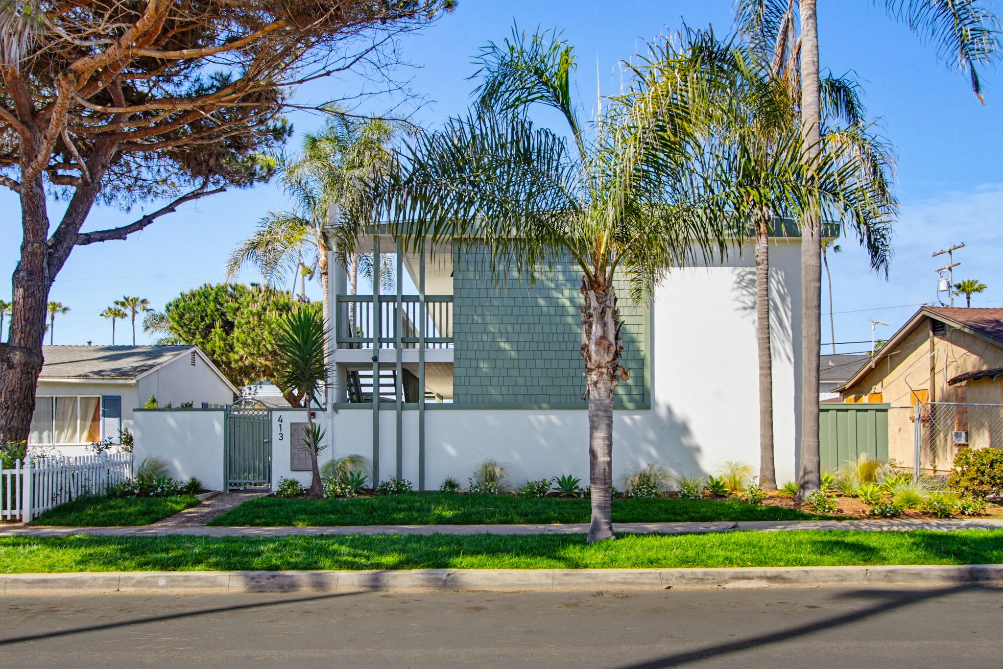 Virtual tour photo 4 of 48 for 413 S Myers St