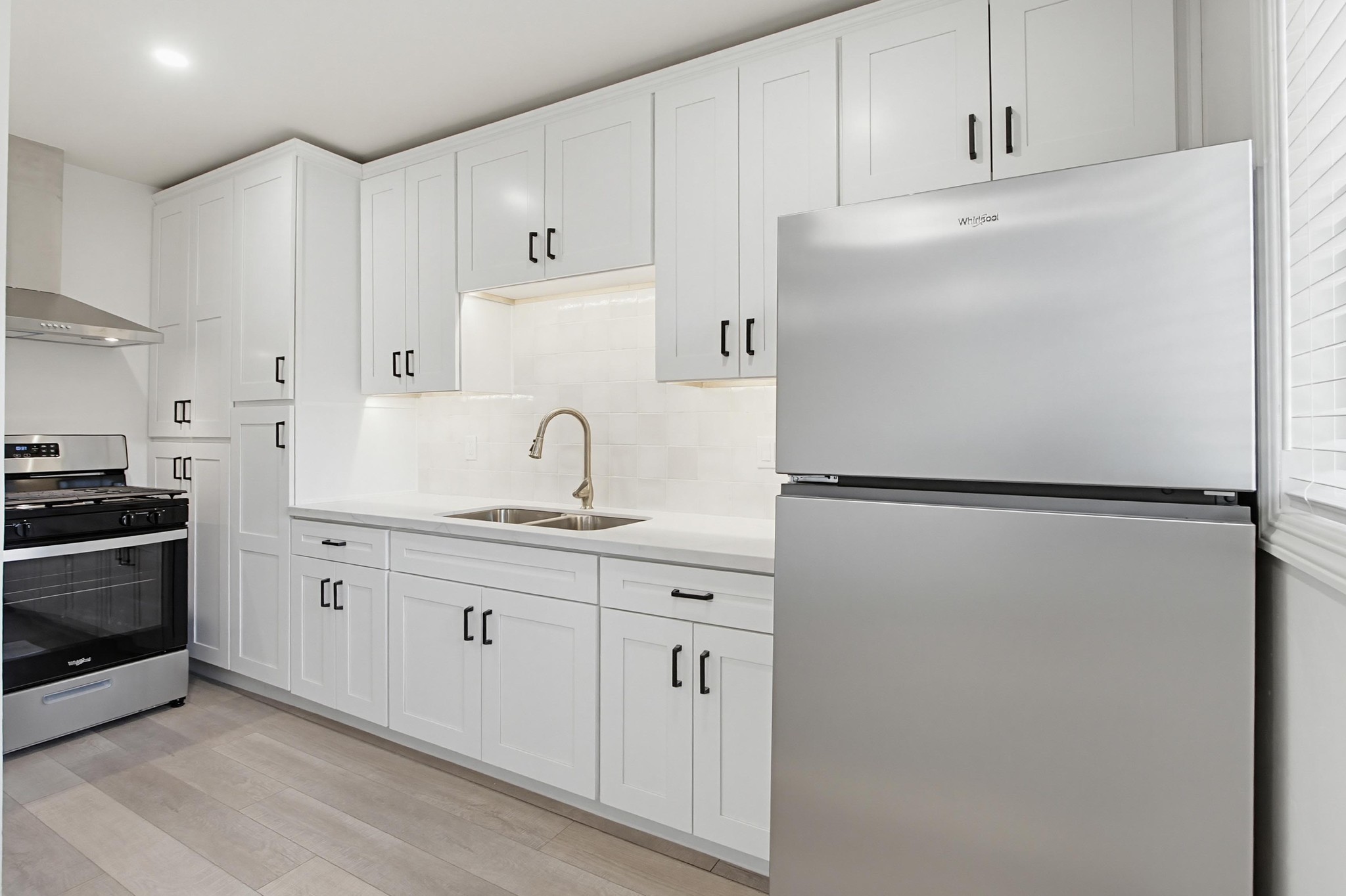 Virtual tour photo 22 of 48 for 413 S Myers St