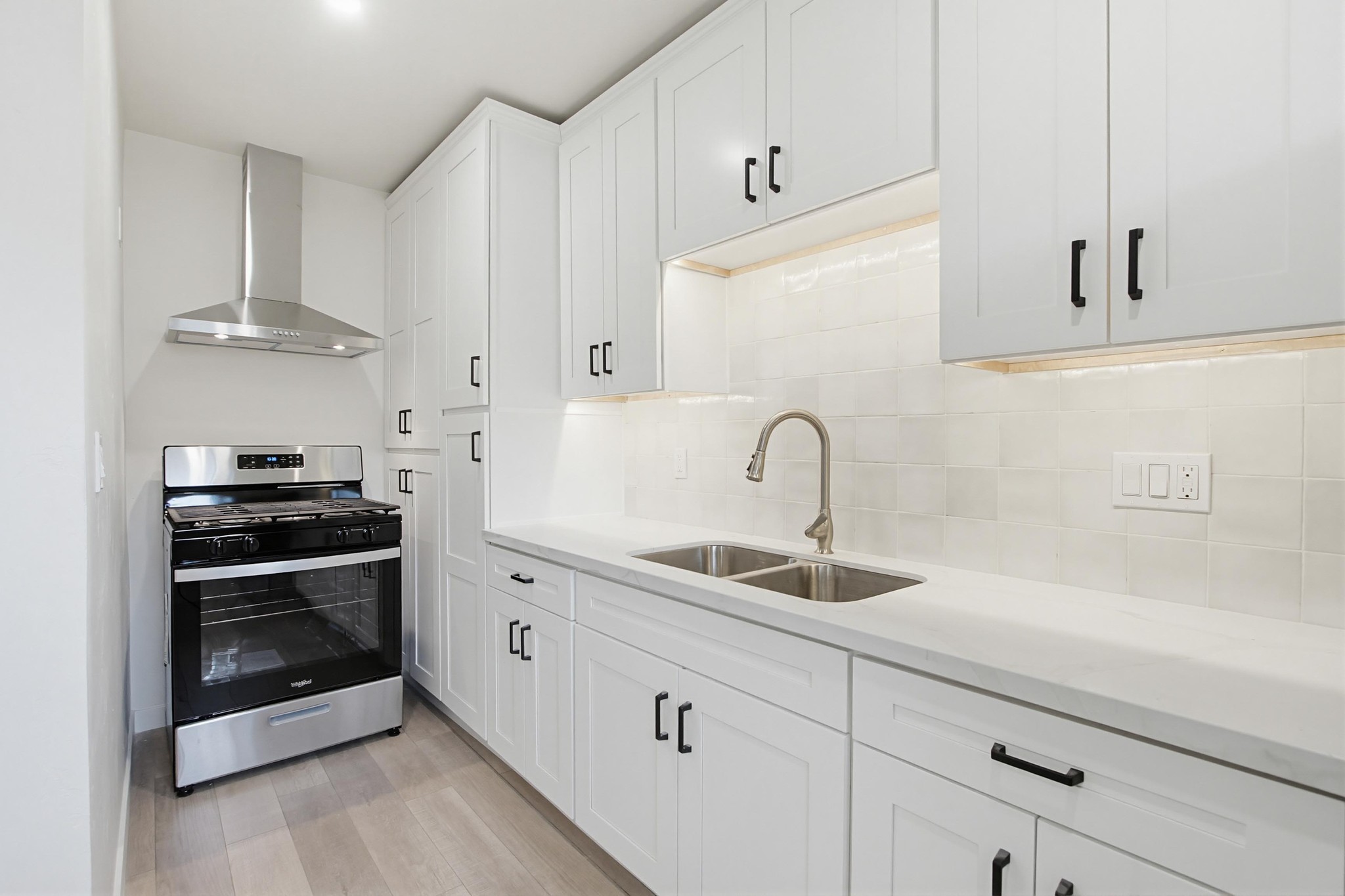 Virtual tour photo 24 of 48 for 413 S Myers St
