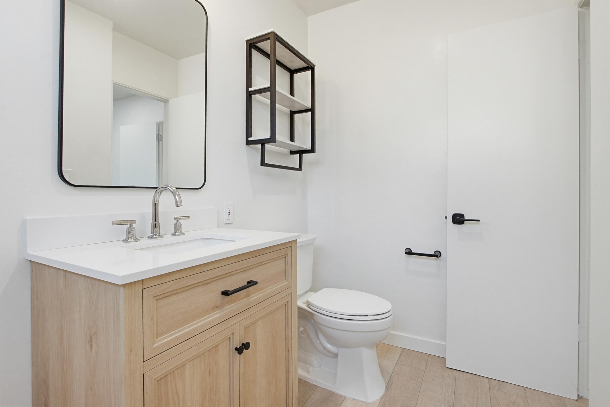 Virtual tour photo 30 of 48 for 413 S Myers St