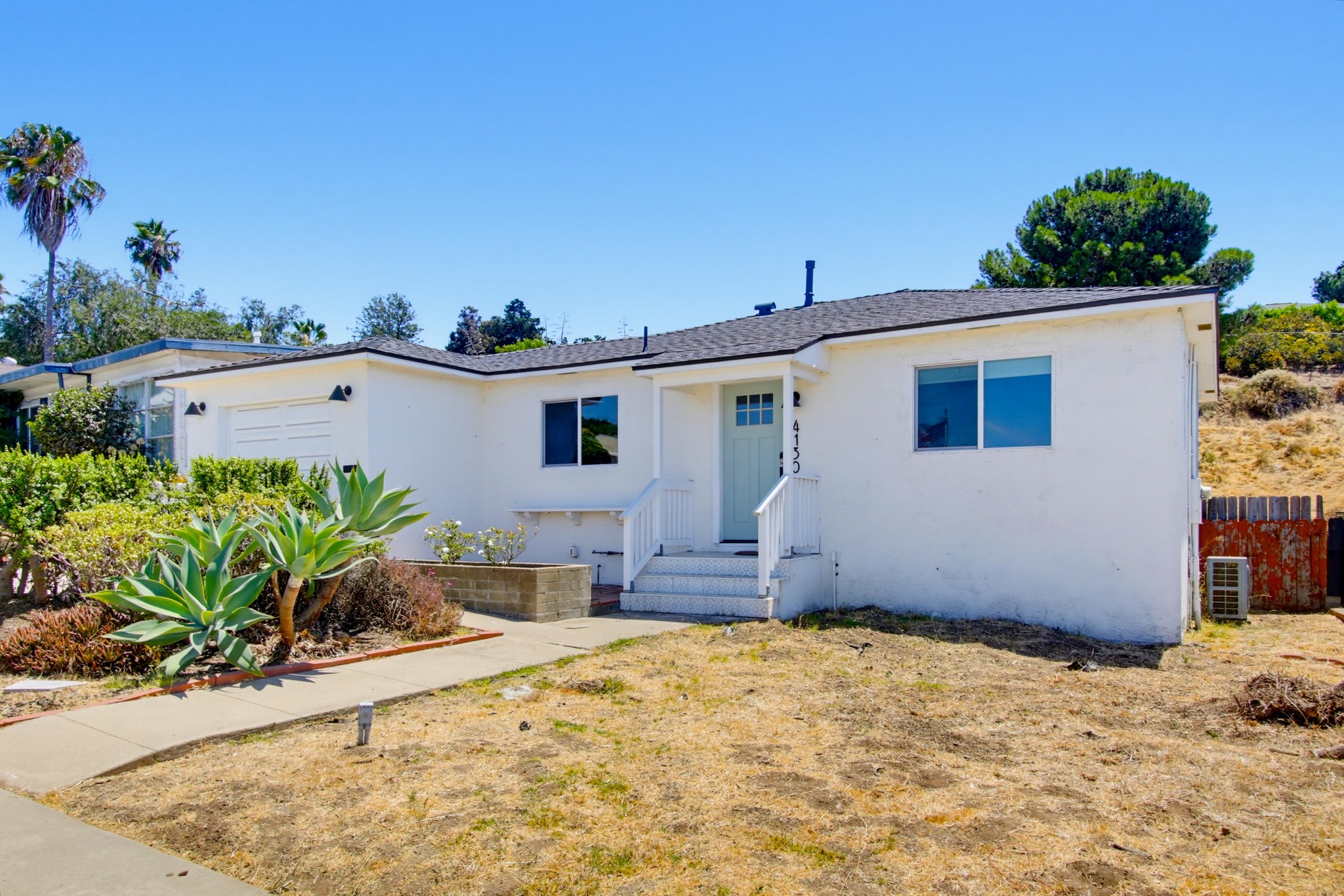 Virtual tour photo 4 of 33 for 4130 Vista Grande Dr