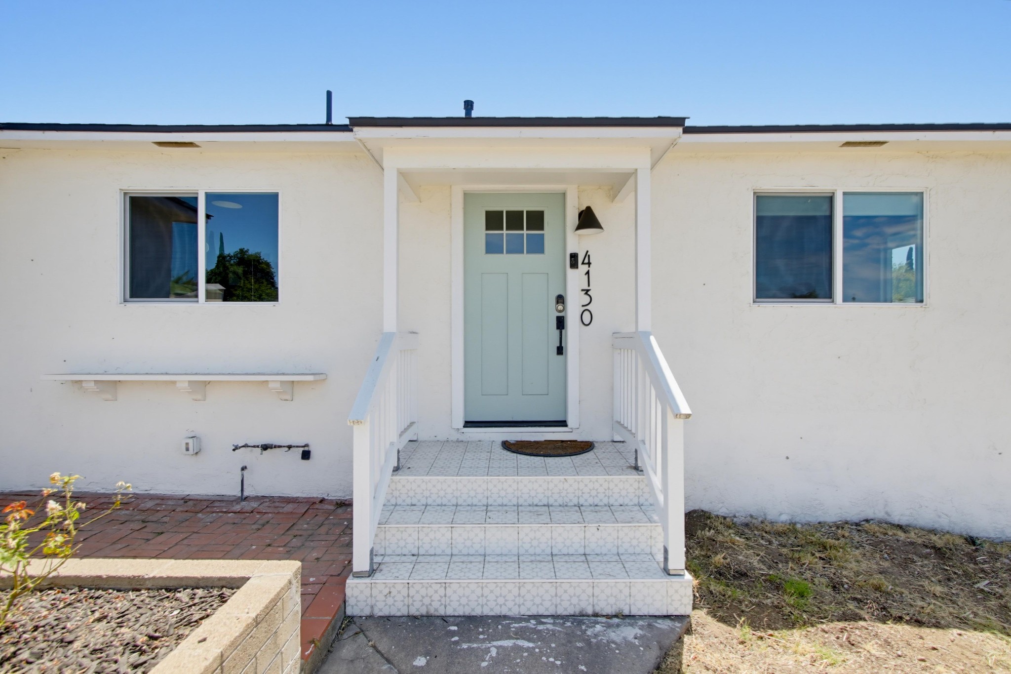 Virtual tour photo 5 of 33 for 4130 Vista Grande Dr