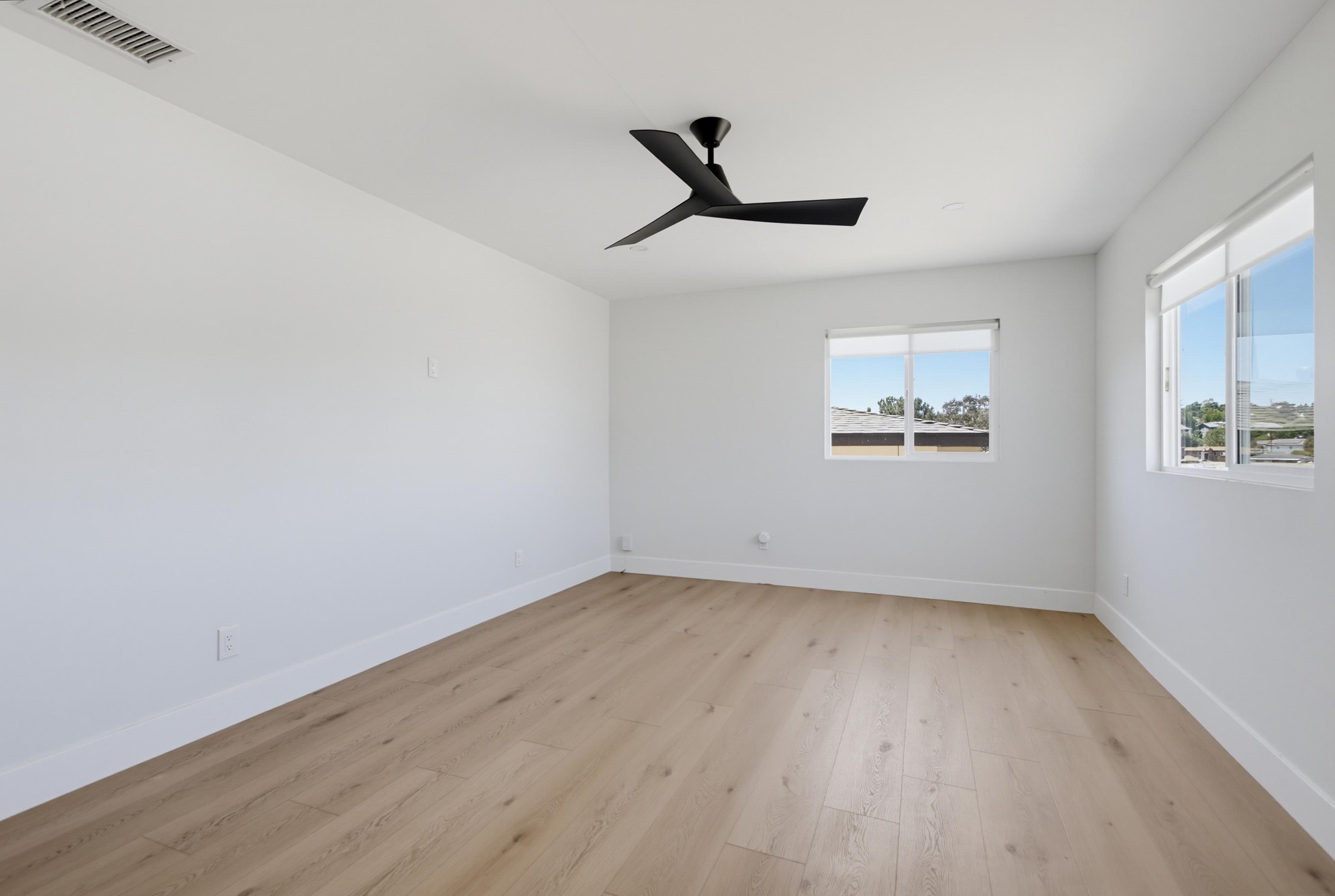 Virtual tour photo 6 of 33 for 4130 Vista Grande Dr
