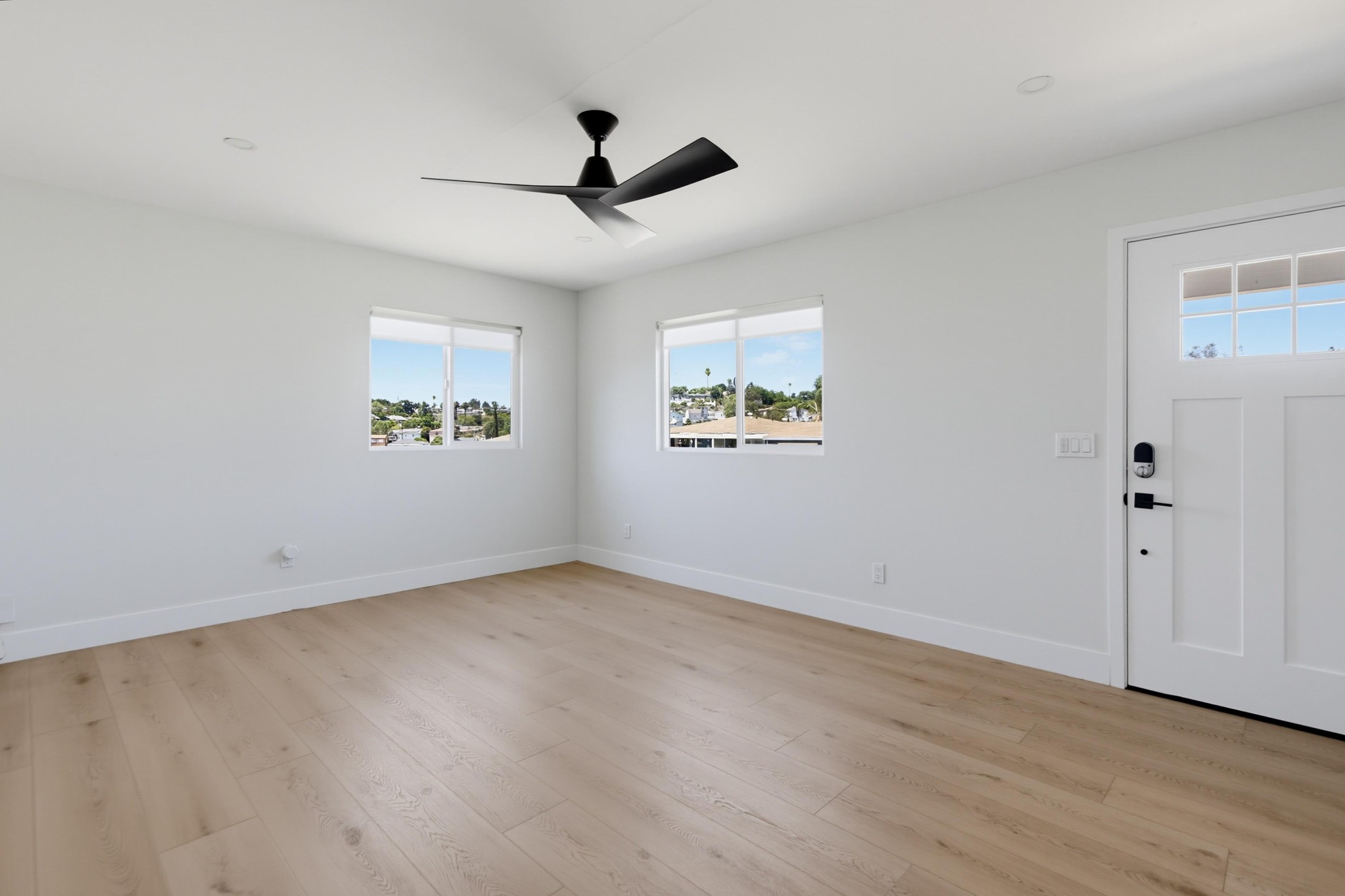 Virtual tour photo 7 of 33 for 4130 Vista Grande Dr