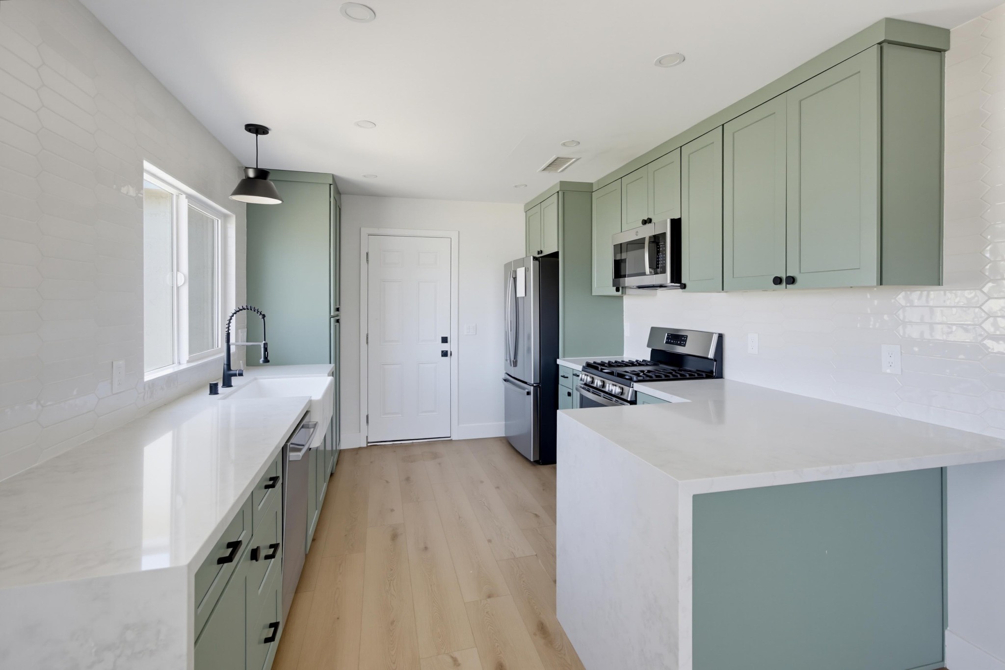 Virtual tour photo 10 of 33 for 4130 Vista Grande Dr