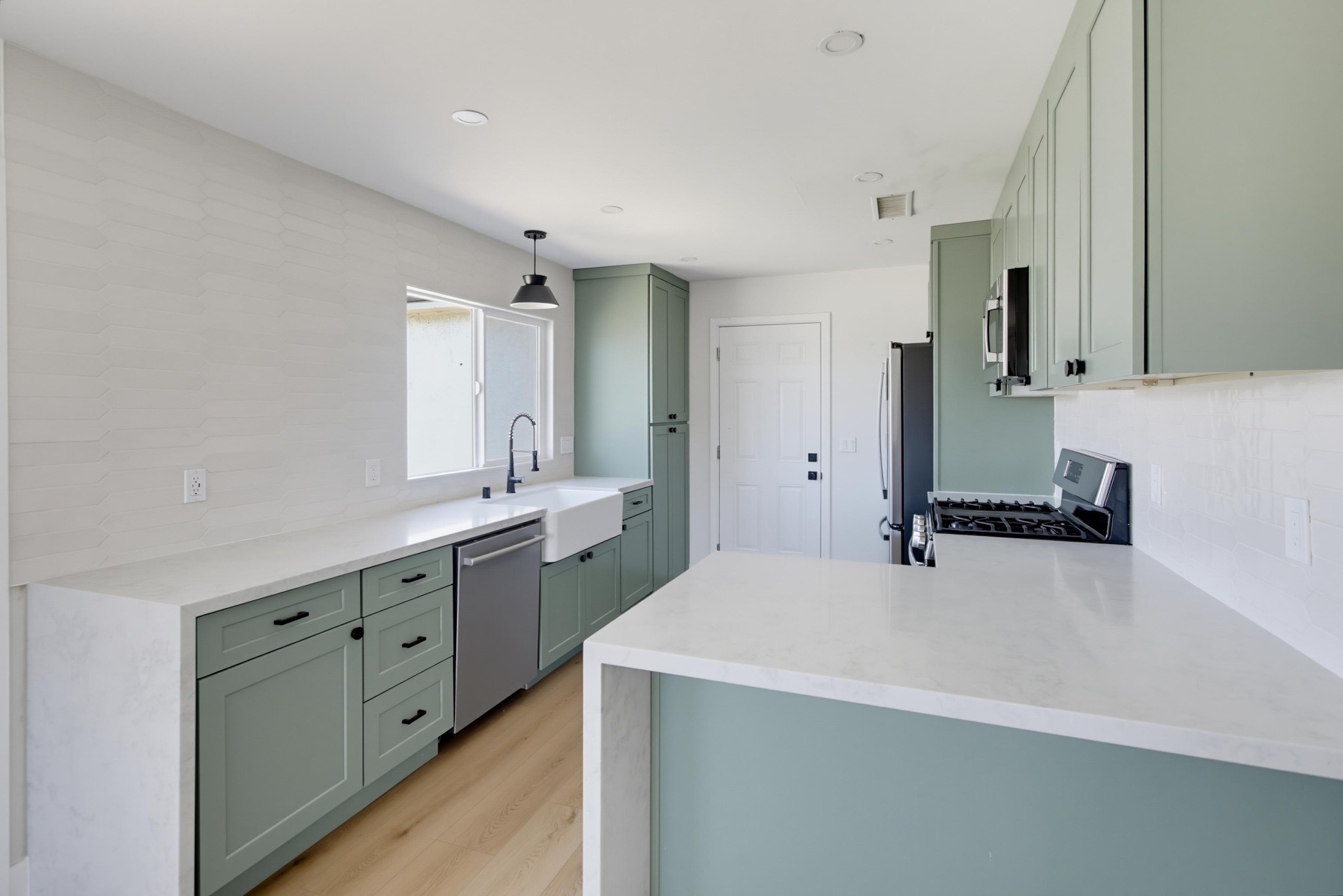 Virtual tour photo 11 of 33 for 4130 Vista Grande Dr