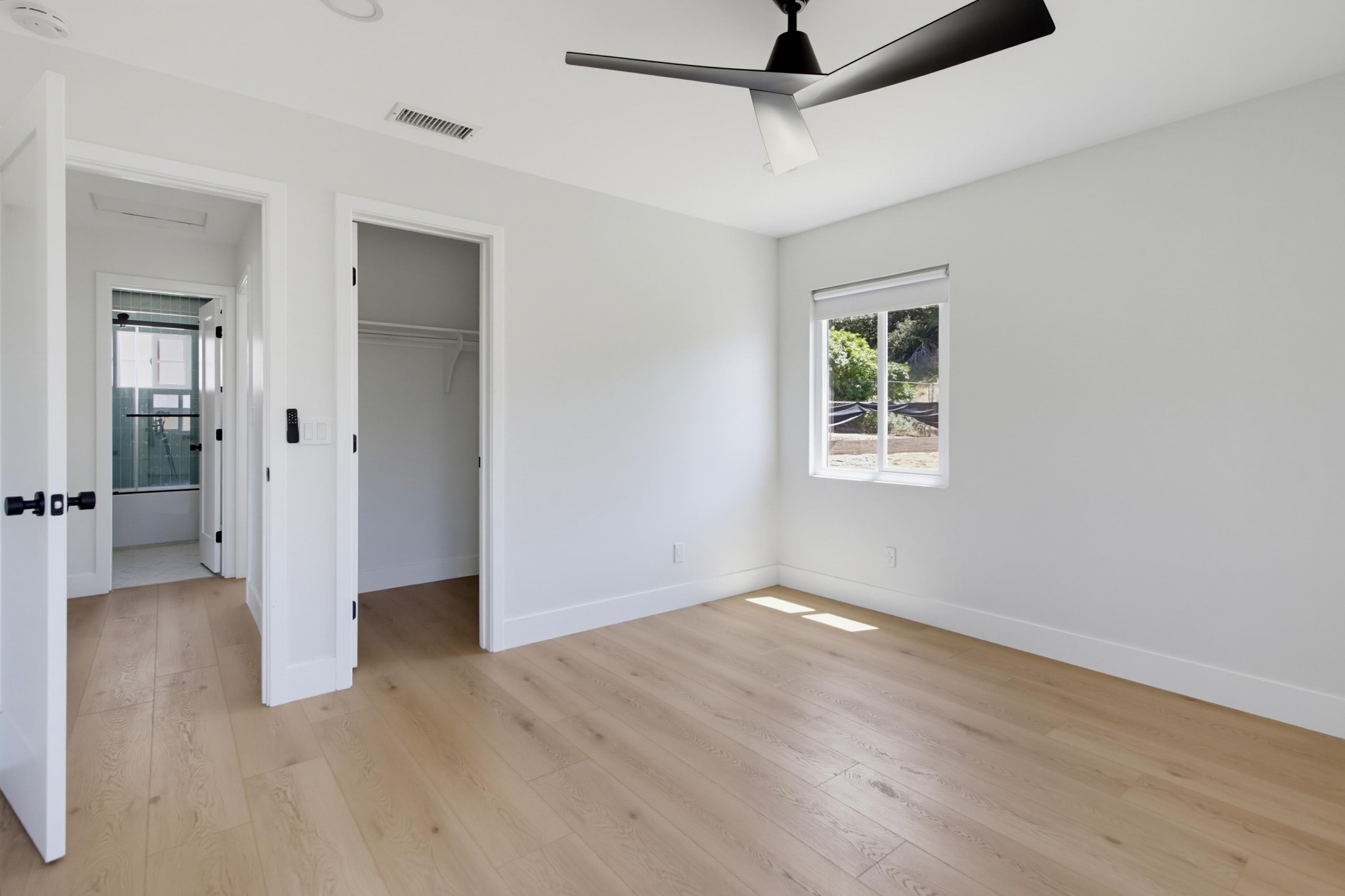 Virtual tour photo 15 of 33 for 4130 Vista Grande Dr
