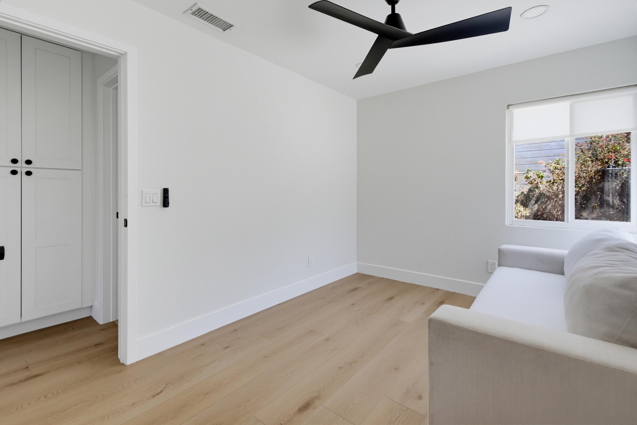 Virtual tour photo 20 of 33 for 4130 Vista Grande Dr