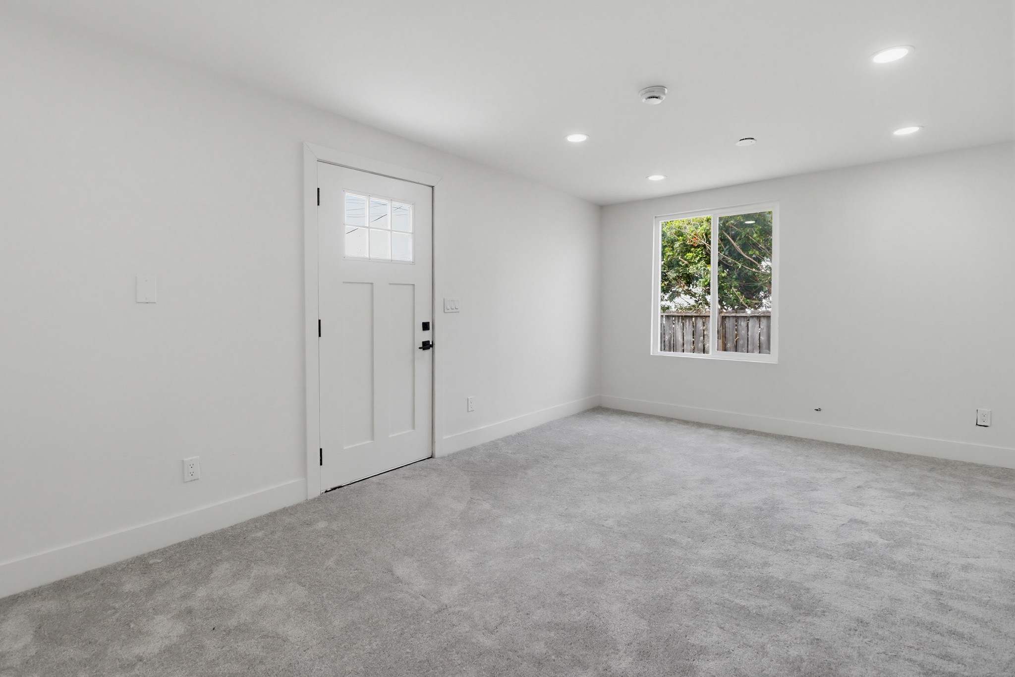 Virtual tour photo 26 of 43 for 4132 Division St