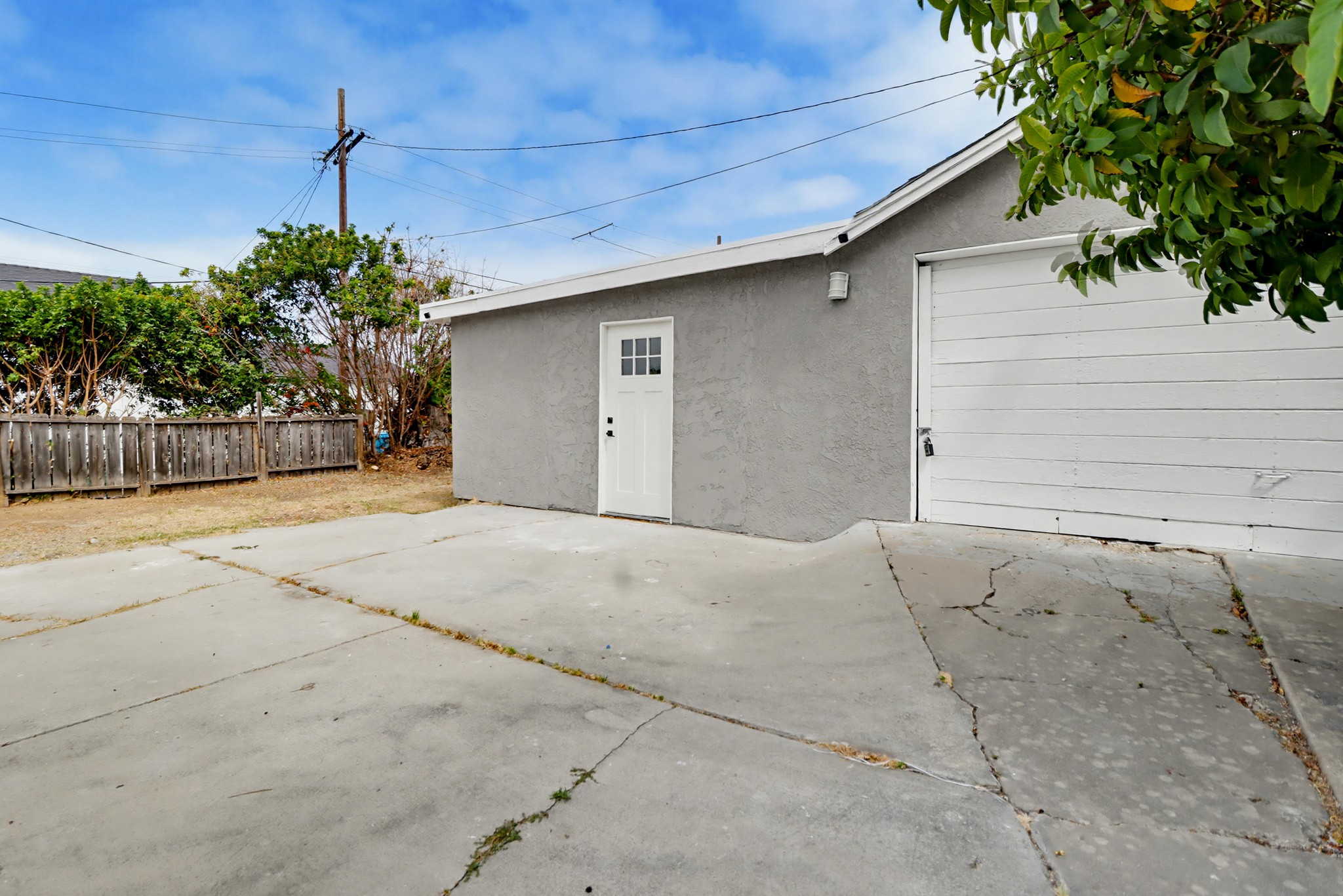 Virtual tour photo 37 of 43 for 4132 Division St
