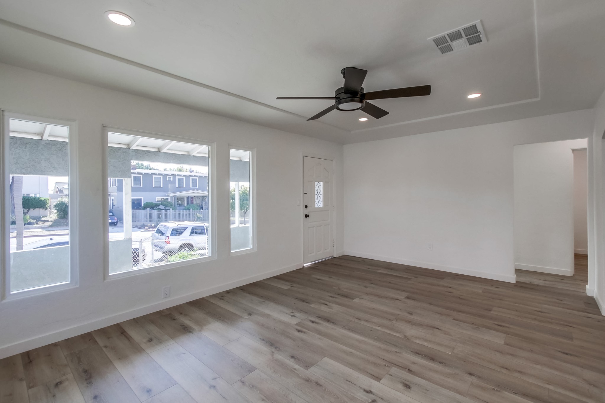 Virtual tour photo 12 of 43 for 4132 Division St