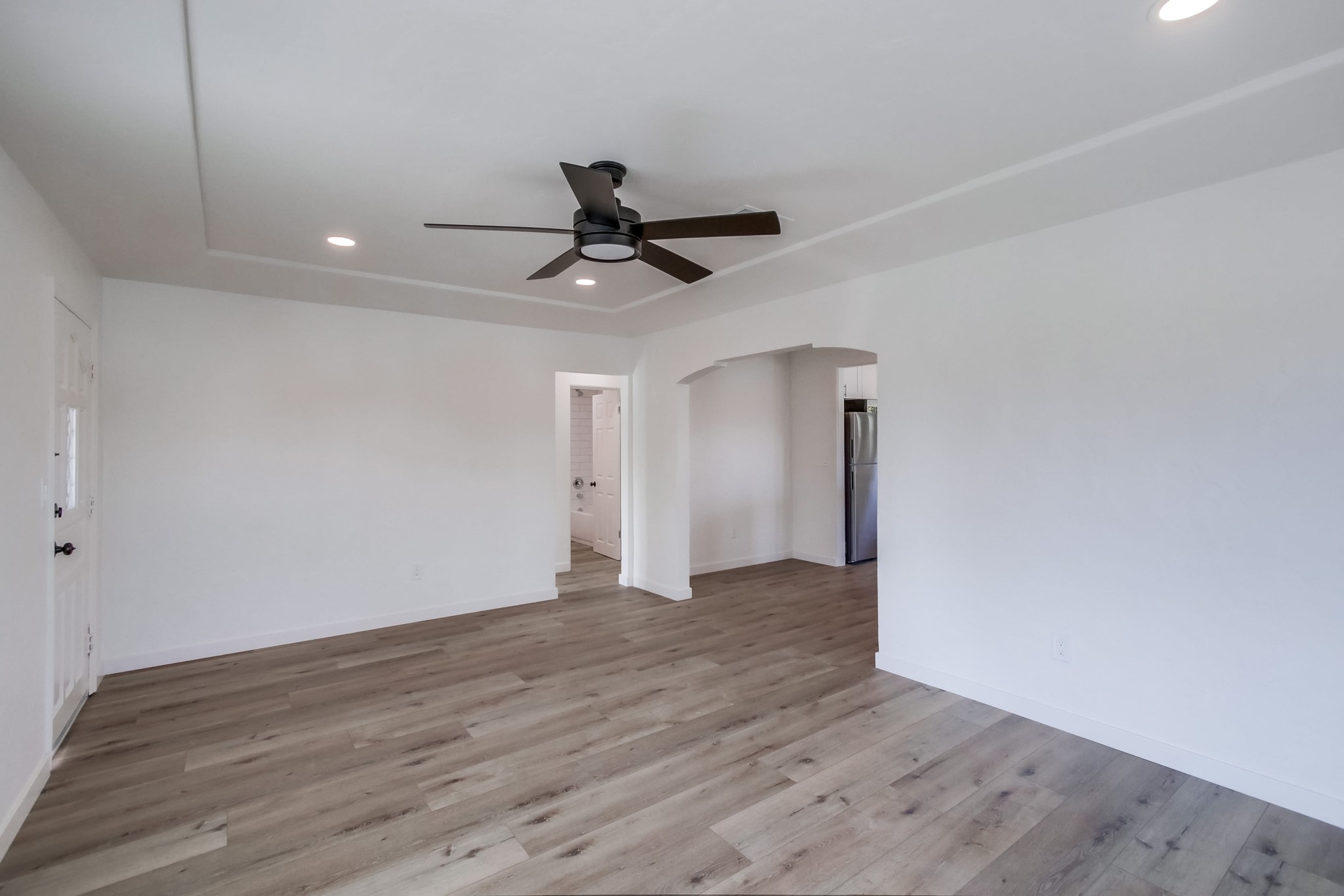 Virtual tour photo 13 of 43 for 4132 Division St