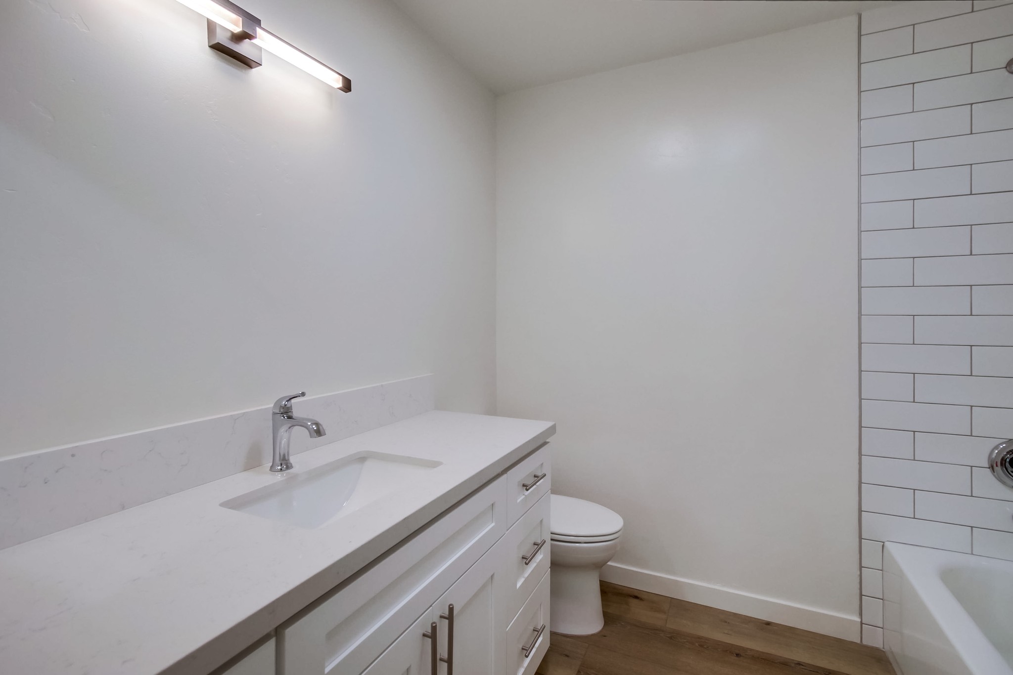 Virtual tour photo 16 of 43 for 4132 Division St